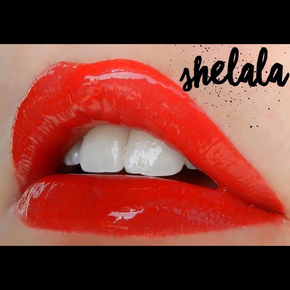 SheLaLa Lipsense
